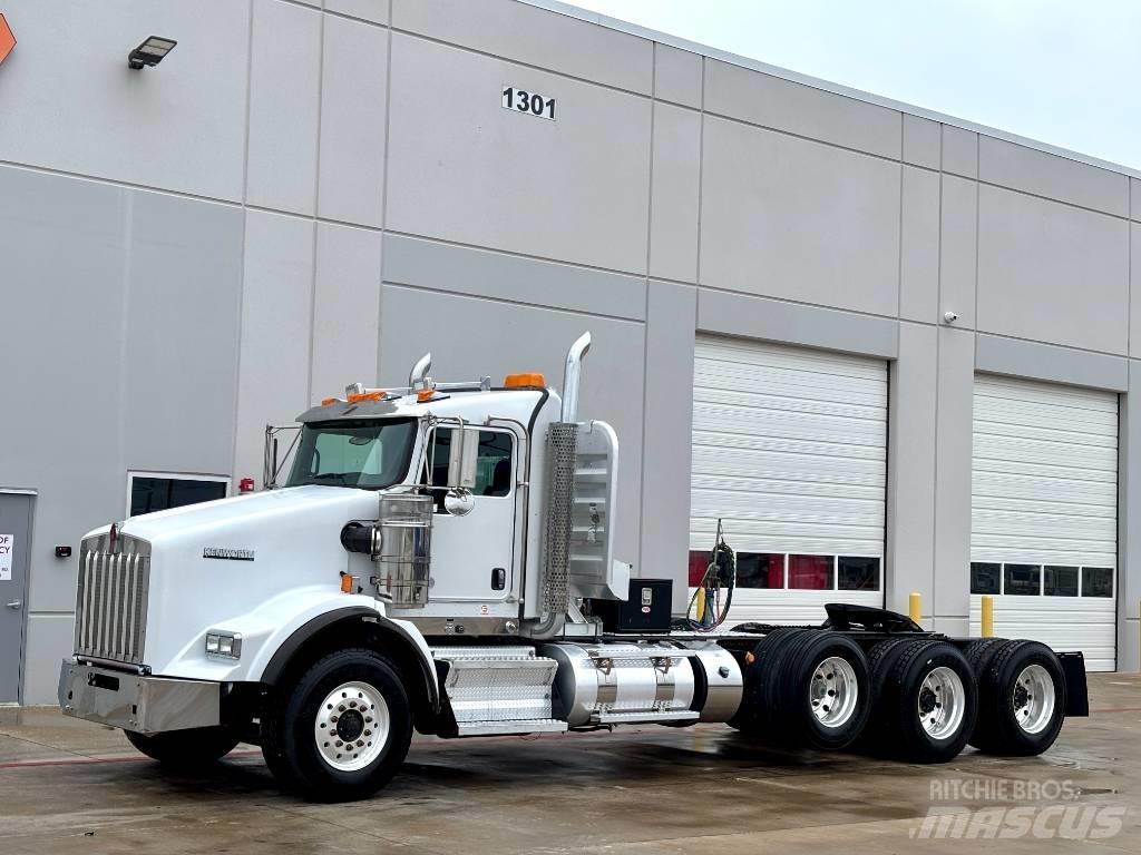 Kenworth T 800 Truck Tractor Units