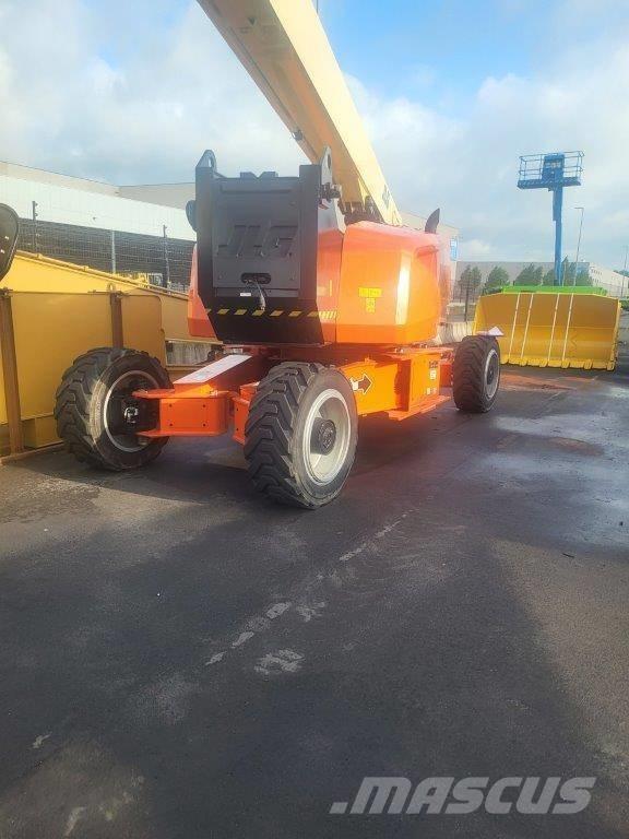 JLG 1500AJP Articulated boom lifts