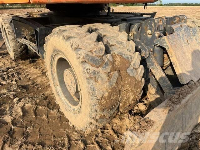 Doosan DX 160 W-3 Wheeled excavators