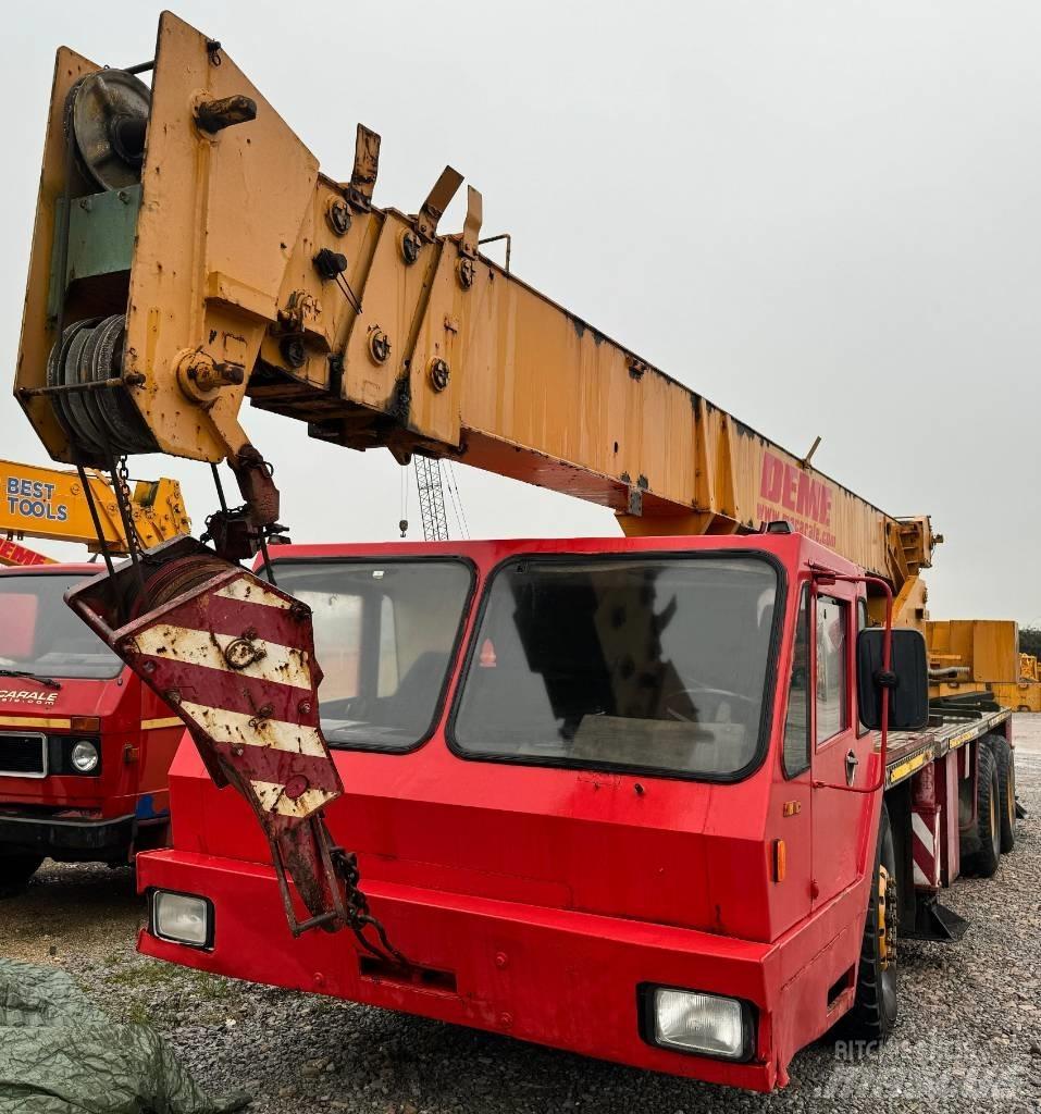 Coles 830T All terrain cranes