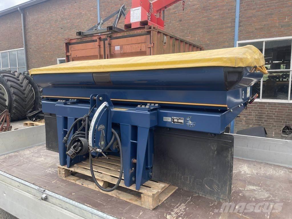 Bogballe M2W Mineral spreaders