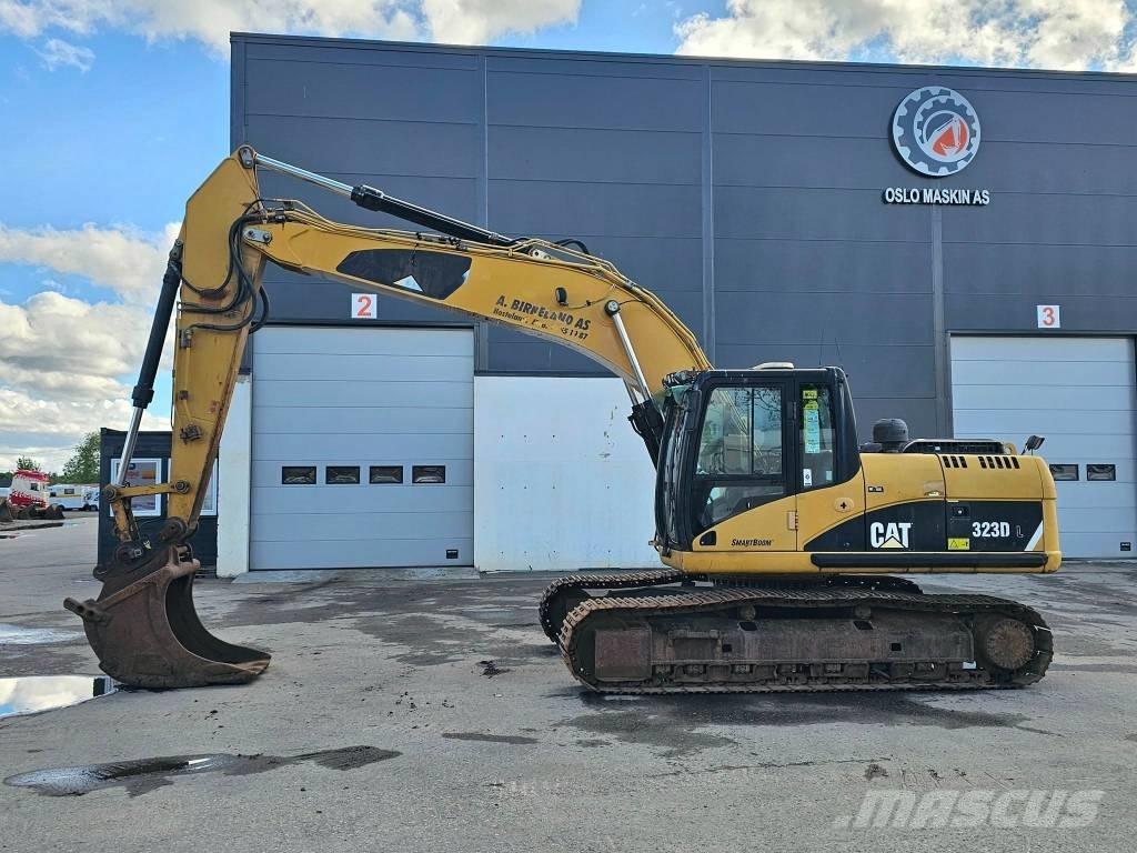 CAT 323 D L Crawler excavators
