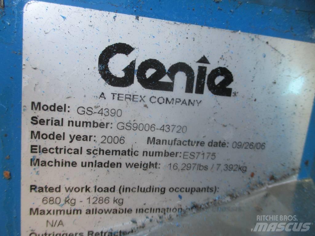 Genie GS 4390 RT Scissor lifts