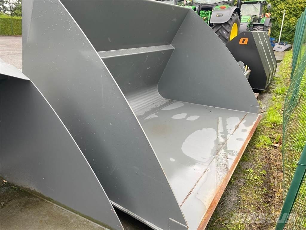 Kramer 2500 mm FEL`s  spares & accessories