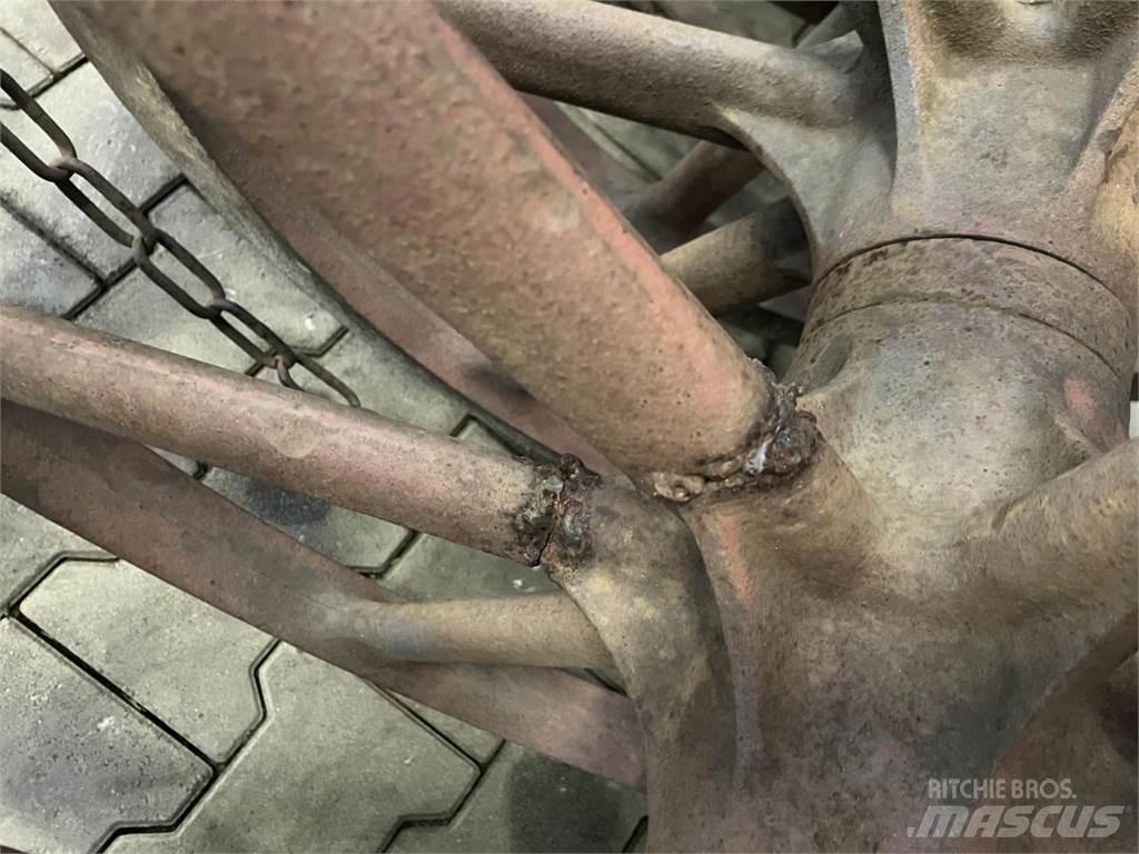  UNBEKANNT 1,80 m Farming rollers