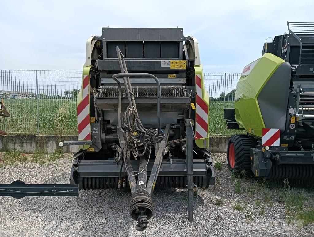 CLAAS Variant 480 RF Round balers