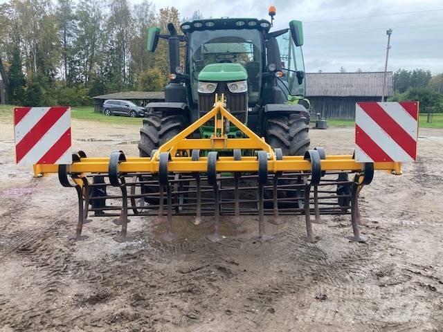 Agrisem VibroMulch Cultivators