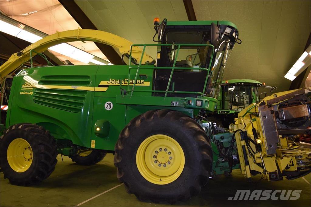 John Deere 7400 Self-propelled foragers
