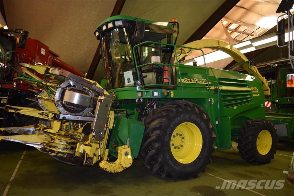 John Deere 7400 Self-propelled foragers