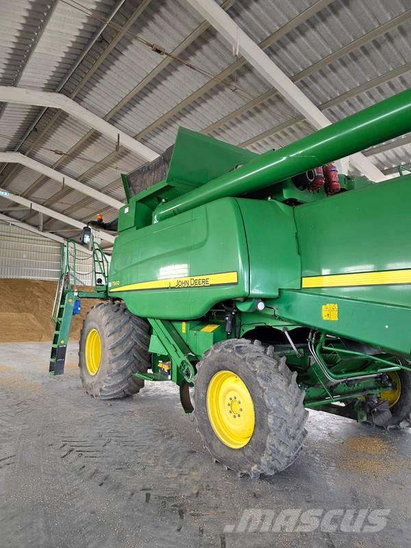 John Deere T 660 Combine harvesters