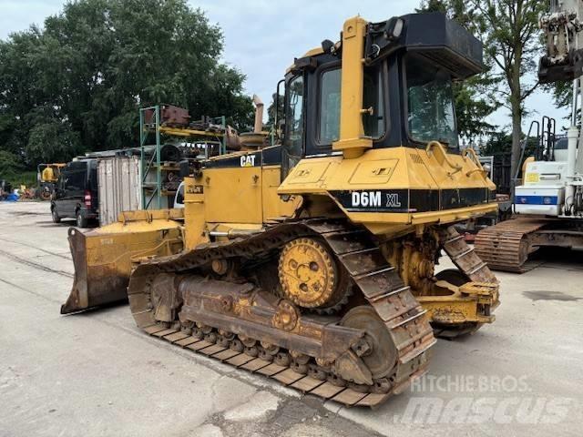 CAT D 6 M XL Crawler dozers