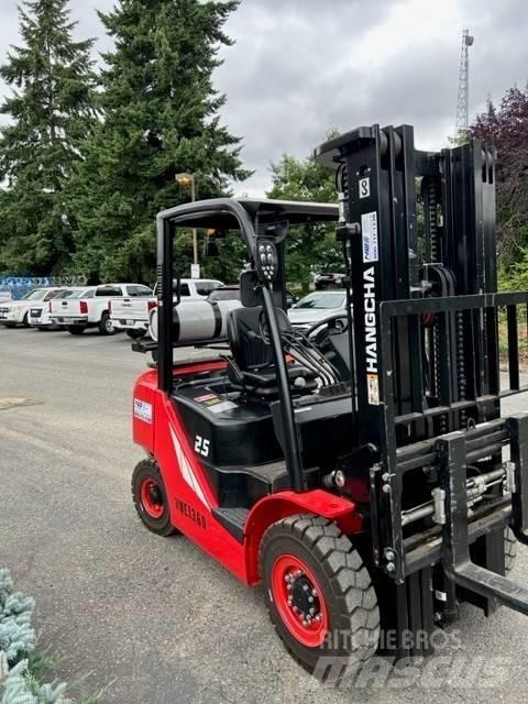 Hangcha FP25 Rough terrain truck