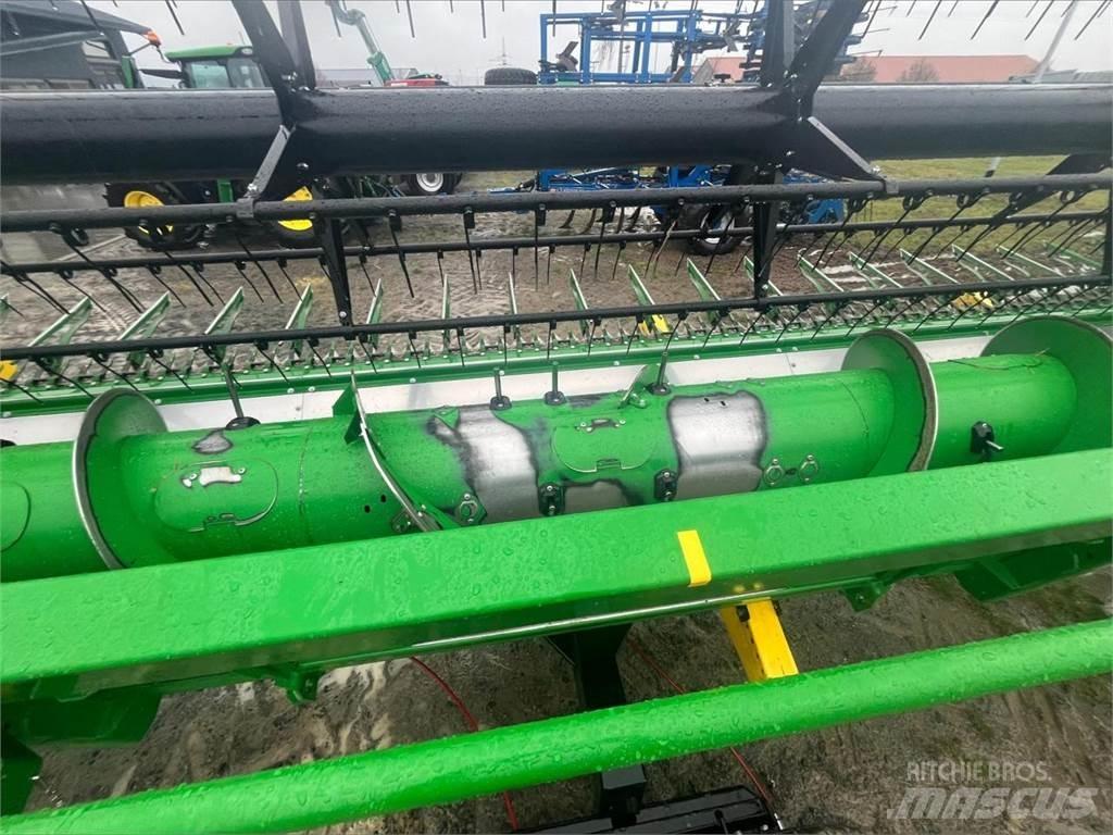 John Deere 625R Combine harvester spares & accessories