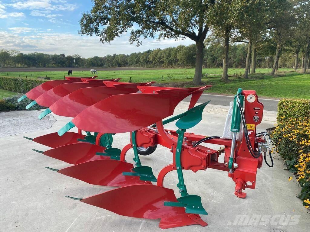 Kverneland 150B Ploughs
