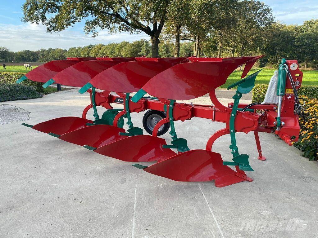 Kverneland 150B Ploughs