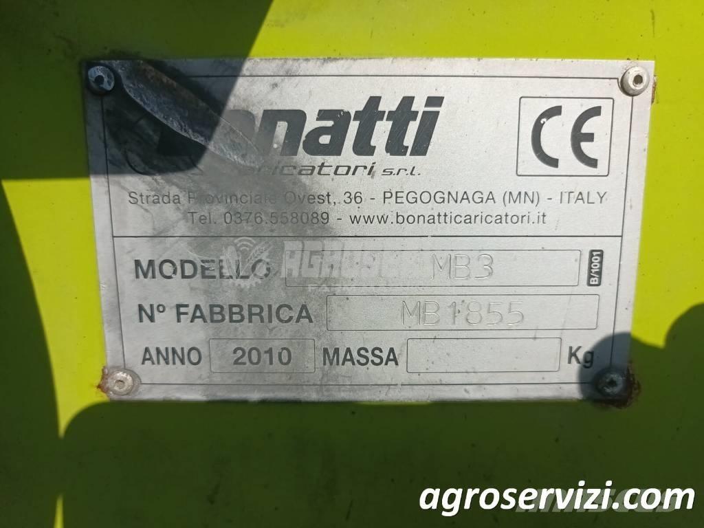 CLAAS Axos 320 Tractors