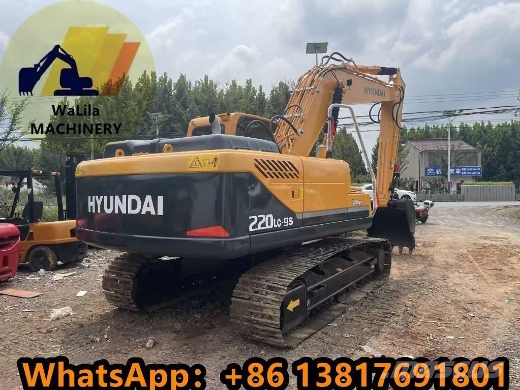 Hyundai R220 Midi excavators  7t - 12t