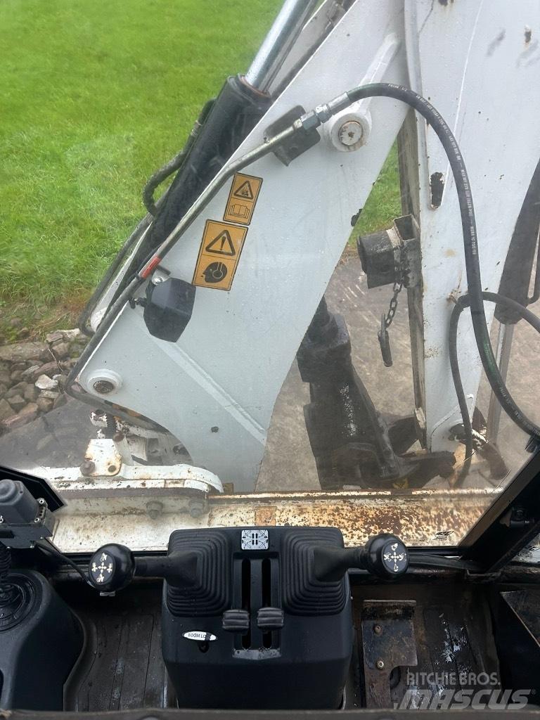JCB 2CX TLB's