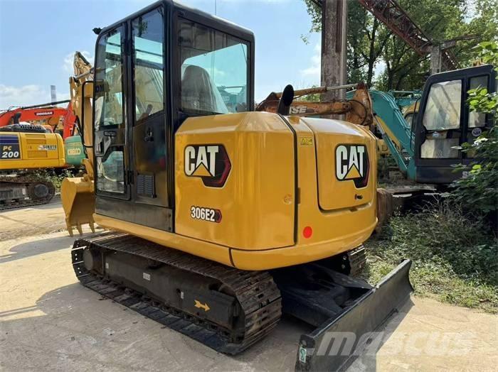 CAT 306 Mini excavators < 7t