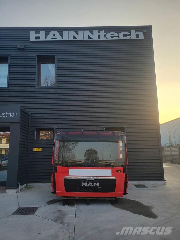 MAN TGL Cabins and interior