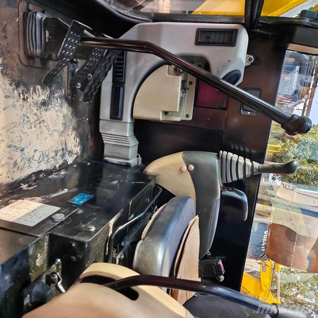 CAT 305.5 E Mini excavators < 7t