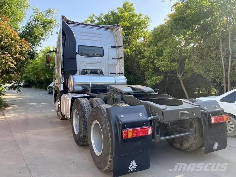 Howo A7 6X4 Truck Tractor Units