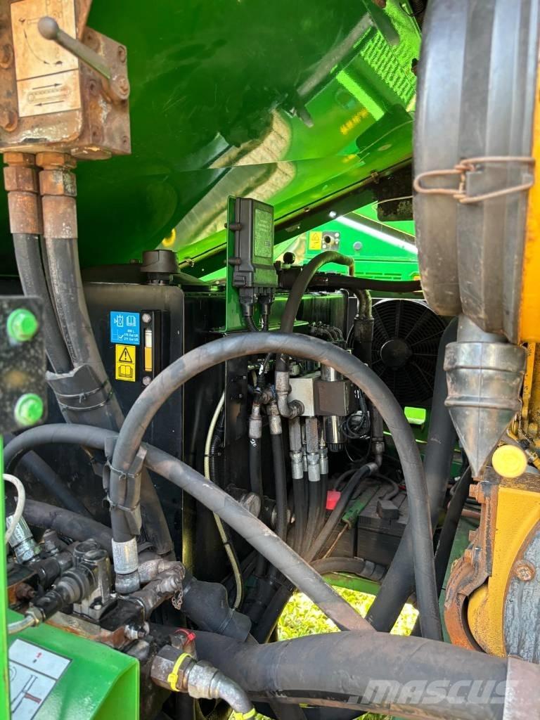 McCloskey R230 Screeners