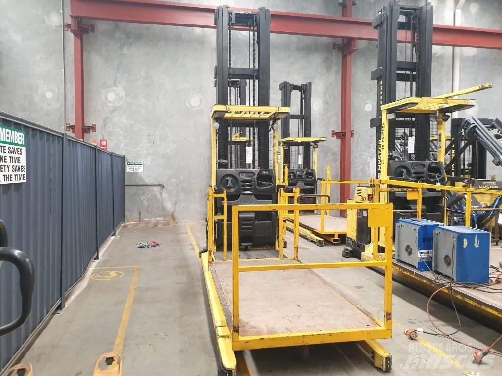 Hyster R30XMF3 High lift order picker