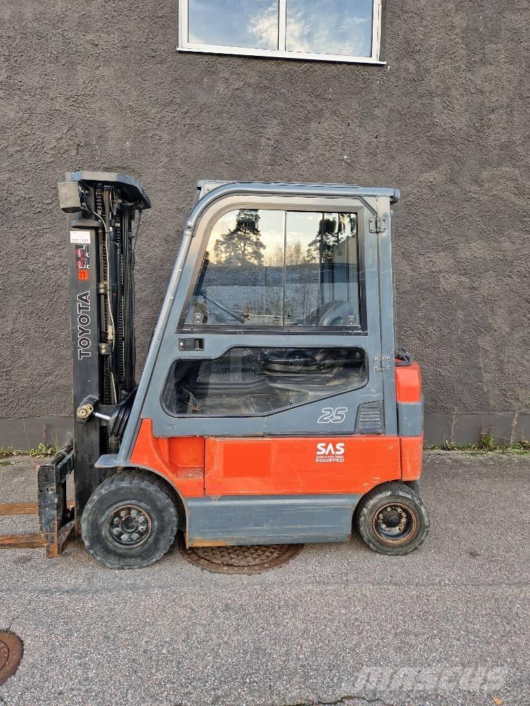 Toyota 7 FBMF 25 Electric forklift trucks