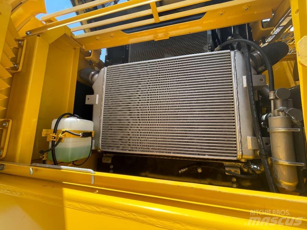 Komatsu PC360 Crawler excavators