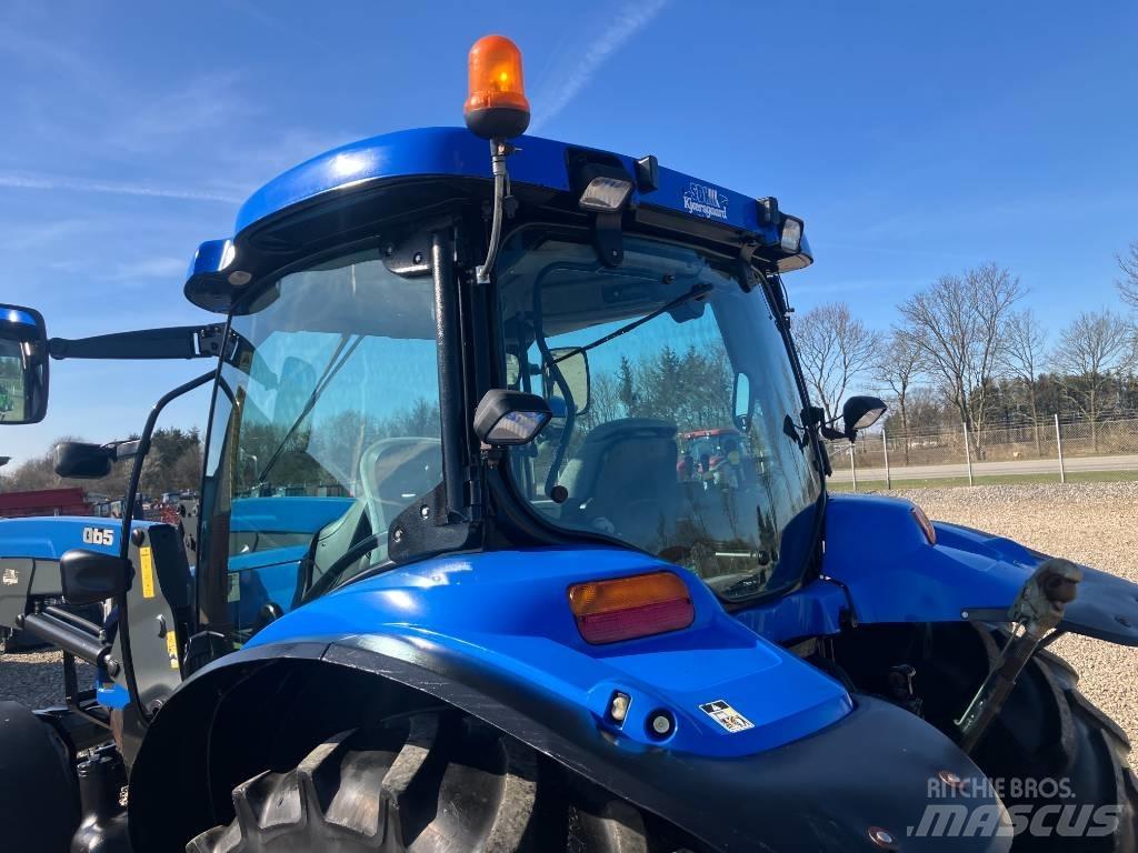 New Holland TS 115 A Tractors