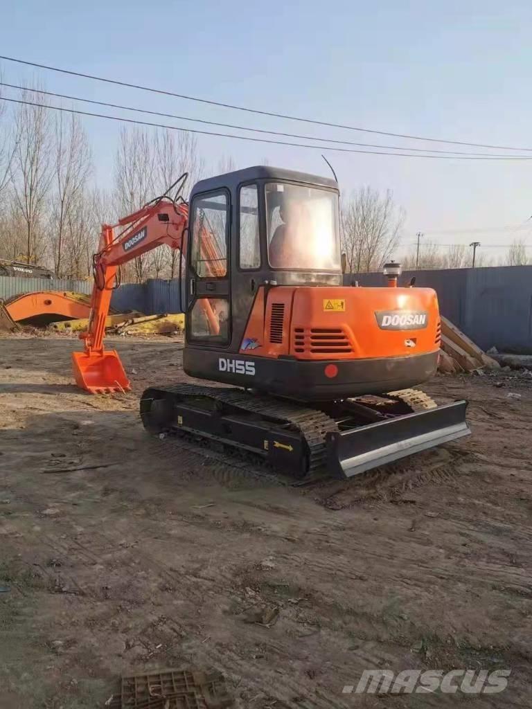 Doosan DH55 Mini excavators < 7t