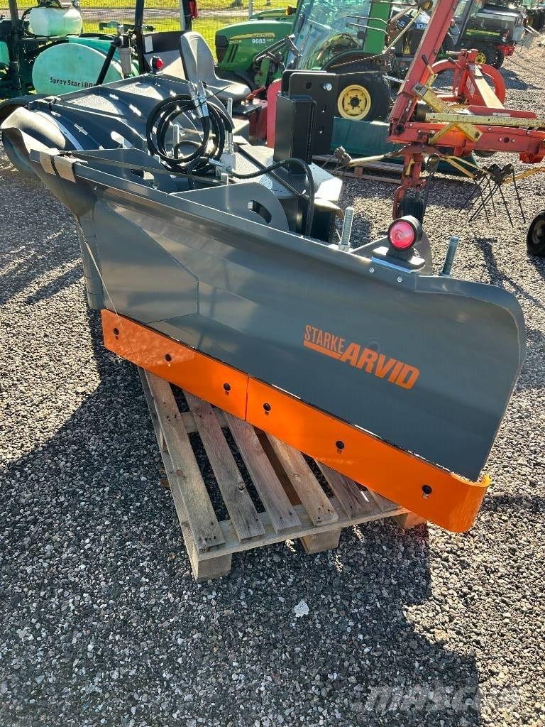 Fjärås 325 vikplog Snow groomers