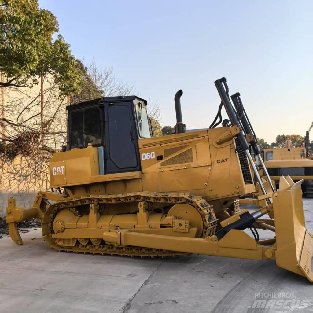 CAT D 6 G Crawler dozers