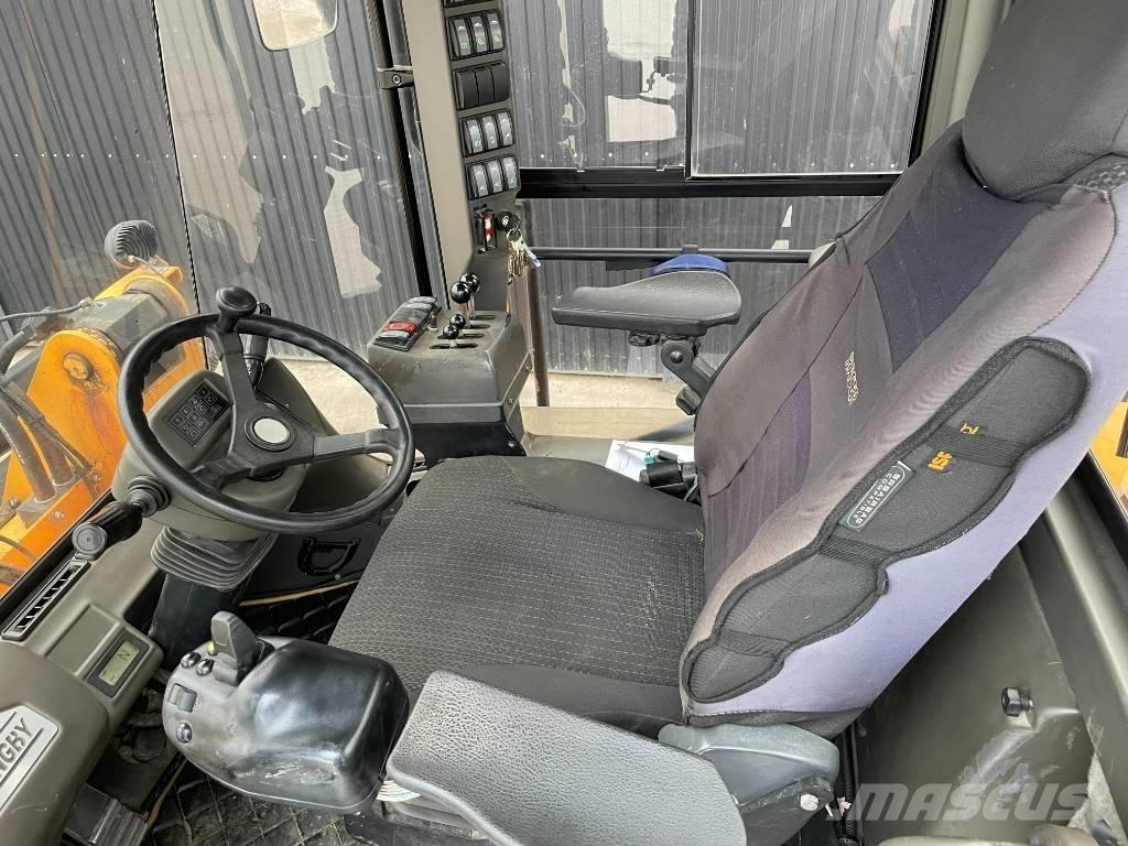 Ljungby L 13 Wheel loaders