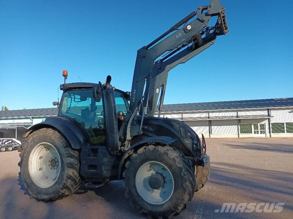 Valtra T174E Versu Tractors