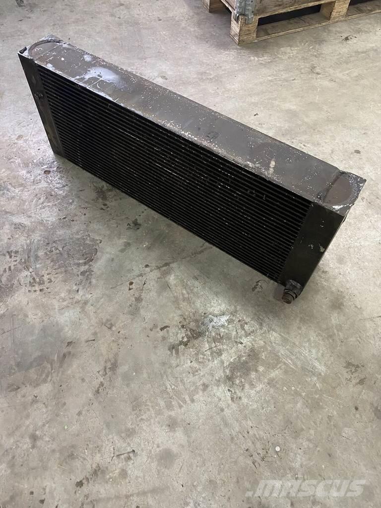 Liebherr A934C Radiators