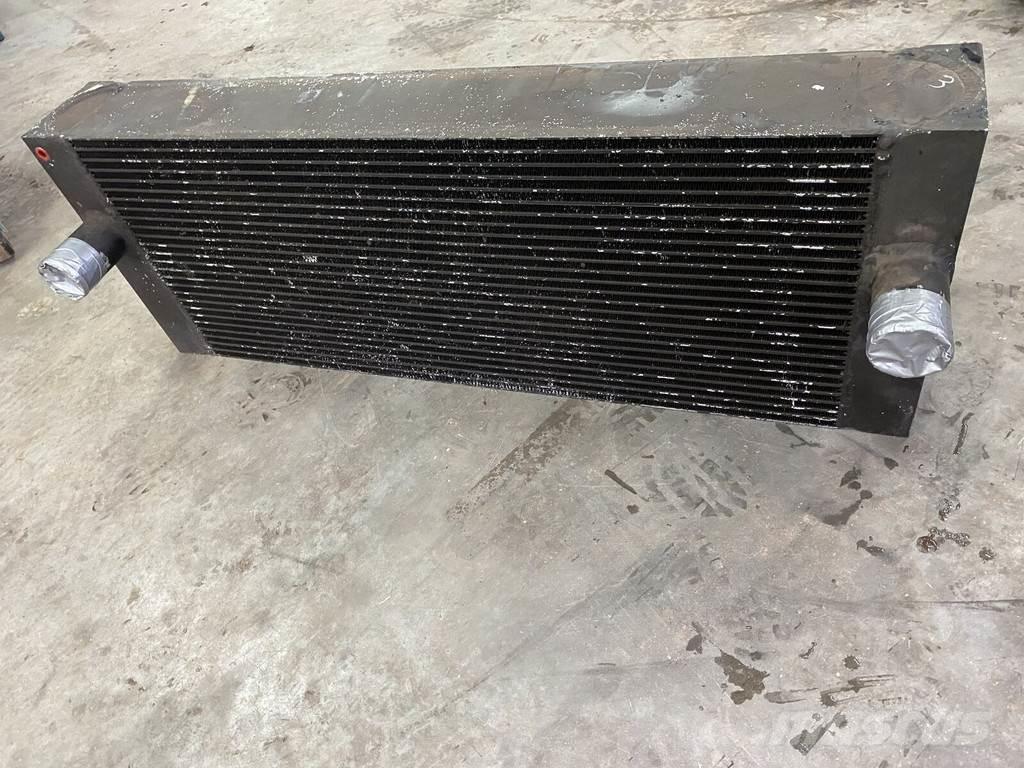 Liebherr A934C Radiators