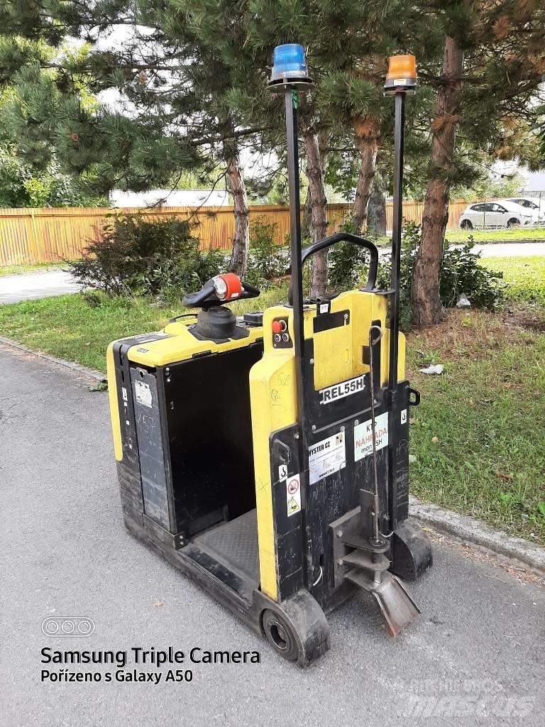 Hyster LO5.0T Towing truck