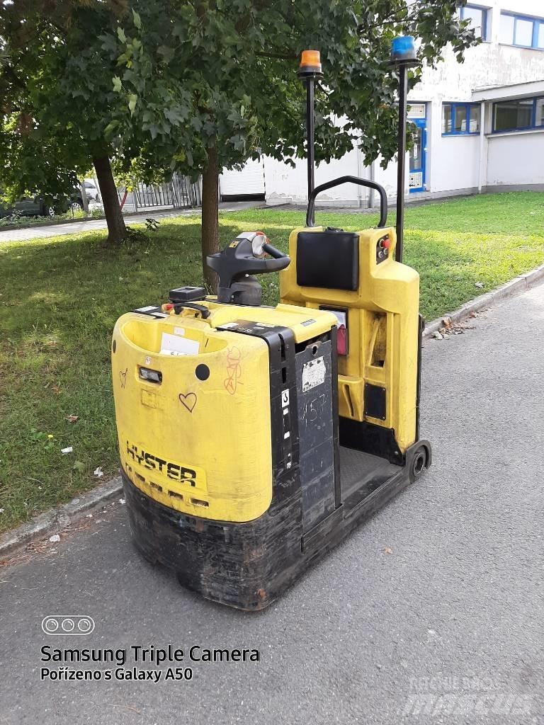 Hyster LO5.0T Towing truck