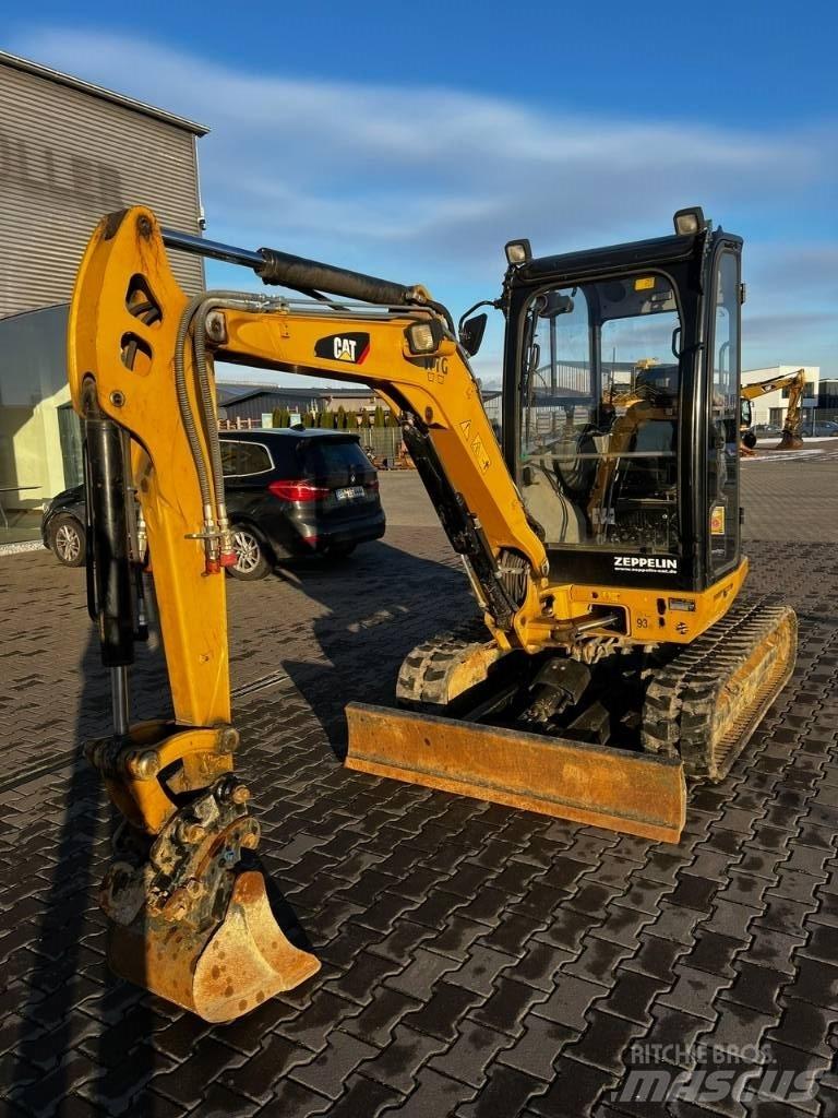 CAT 302.7 DCR Mini excavators < 7t