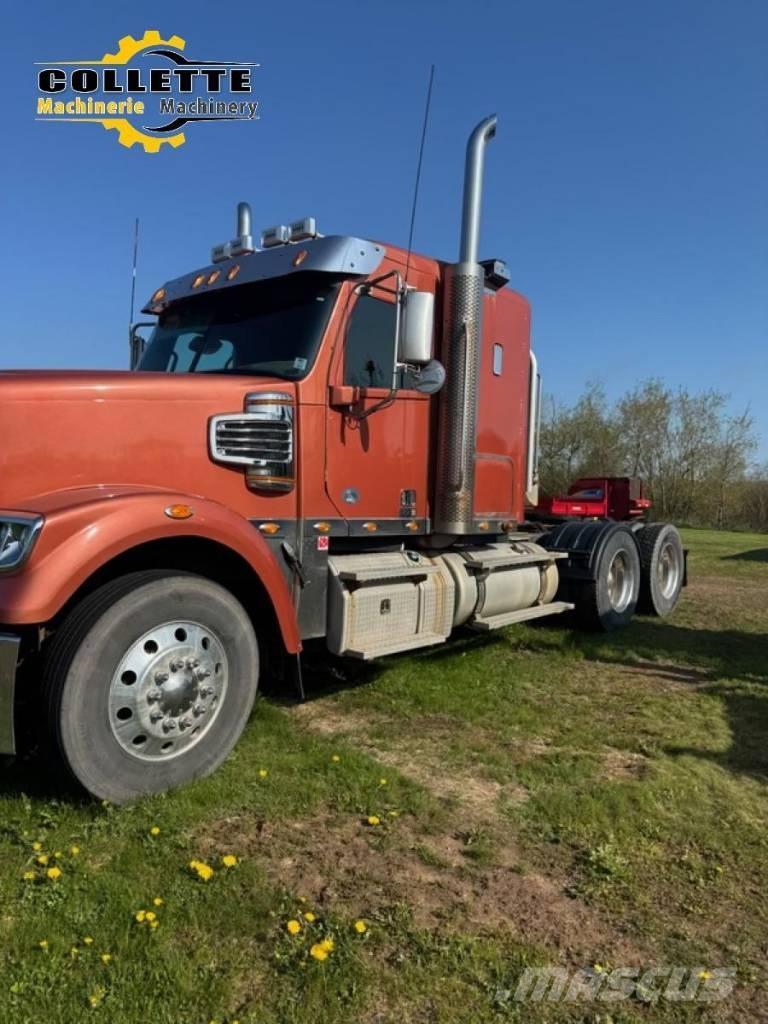 Freightliner 122 SD Truck Tractor Units