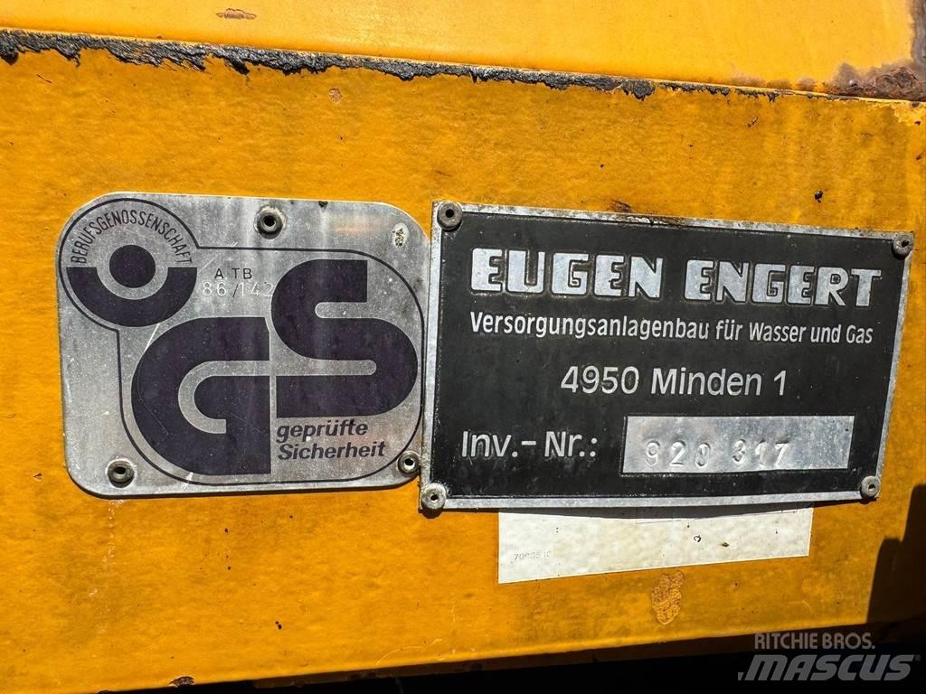 Liebherr A900C Wheeled excavators