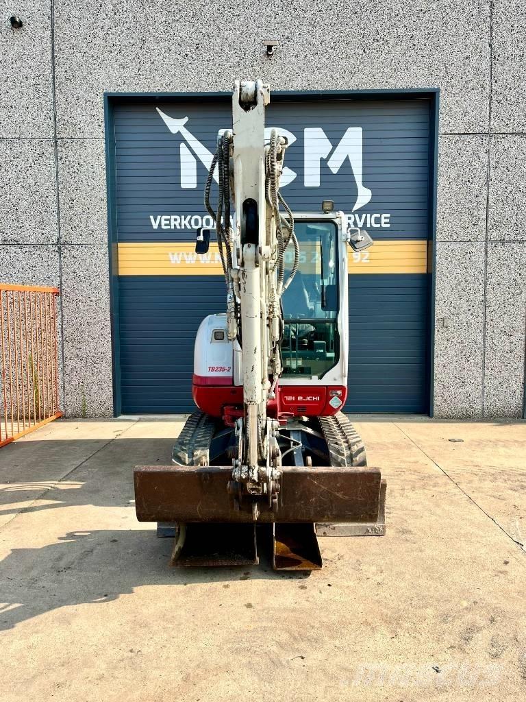 Takeuchi TB 235 Mini excavators < 7t