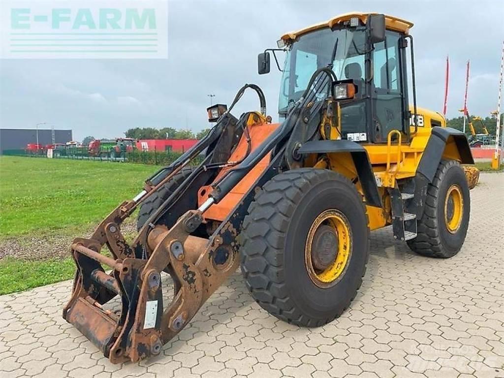 JCB 426e agri ht Mini excavators < 7t