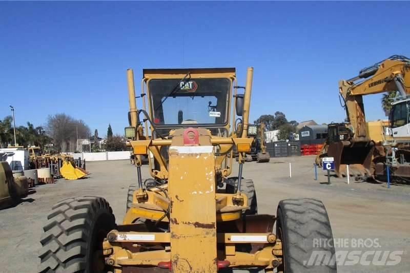 CAT 140K Graders