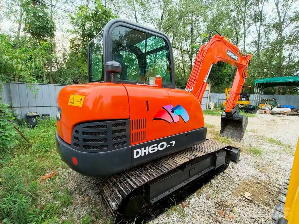 Doosan DH 60-7 Mini excavators < 7t