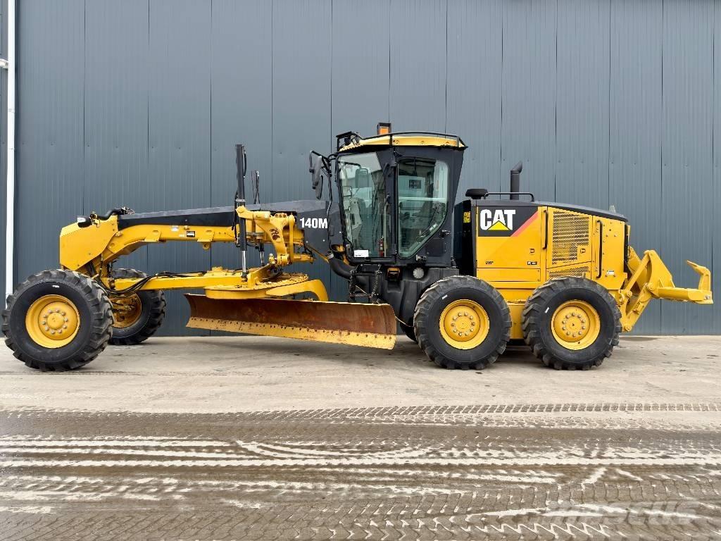 CAT 140M Graders