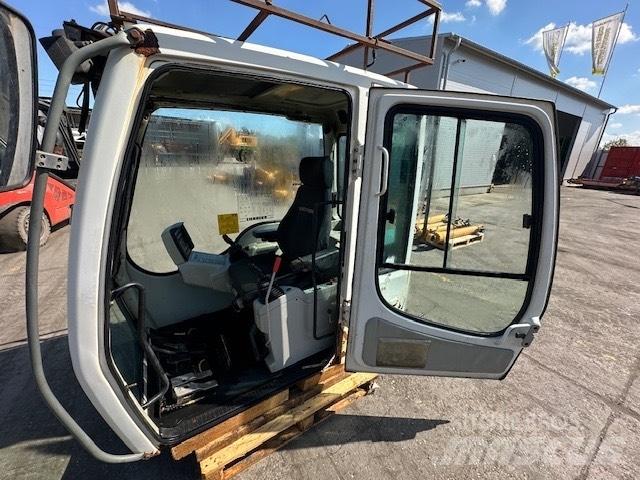 Liebherr R 914 C CAB Cabins and interior