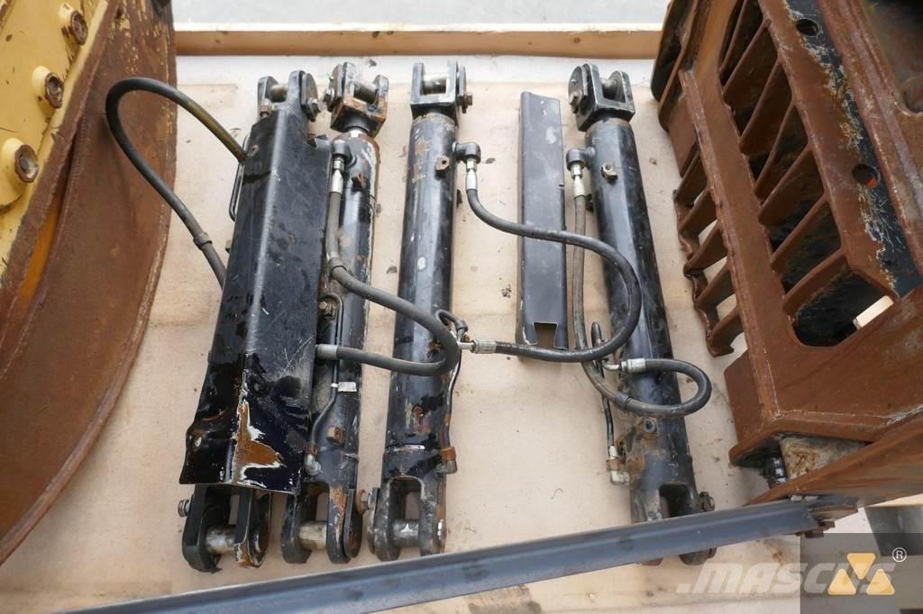 CAT 525D Grapple Other components